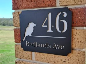 Silhouette address sign